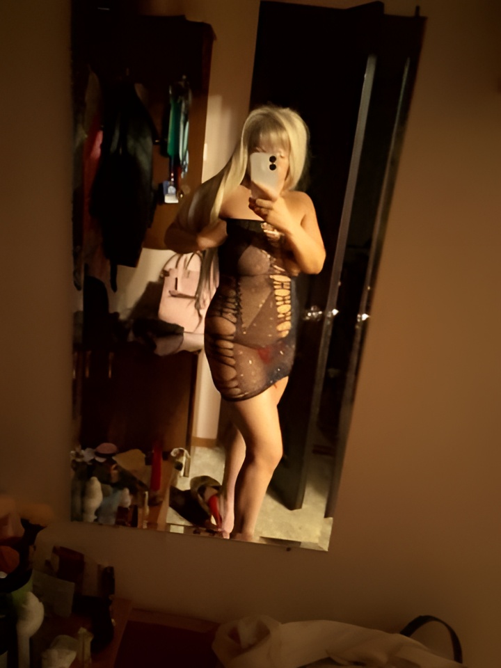 Юнона привлекальеная девушка из Горячий ключ цена от 4000 руб