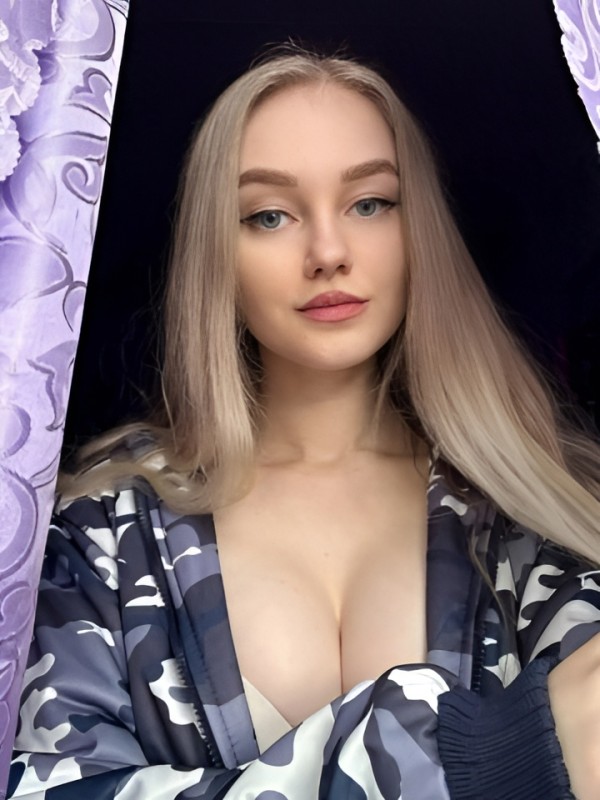 Эрика привлекательная девушка из Горячий ключ цена от 2500 руб