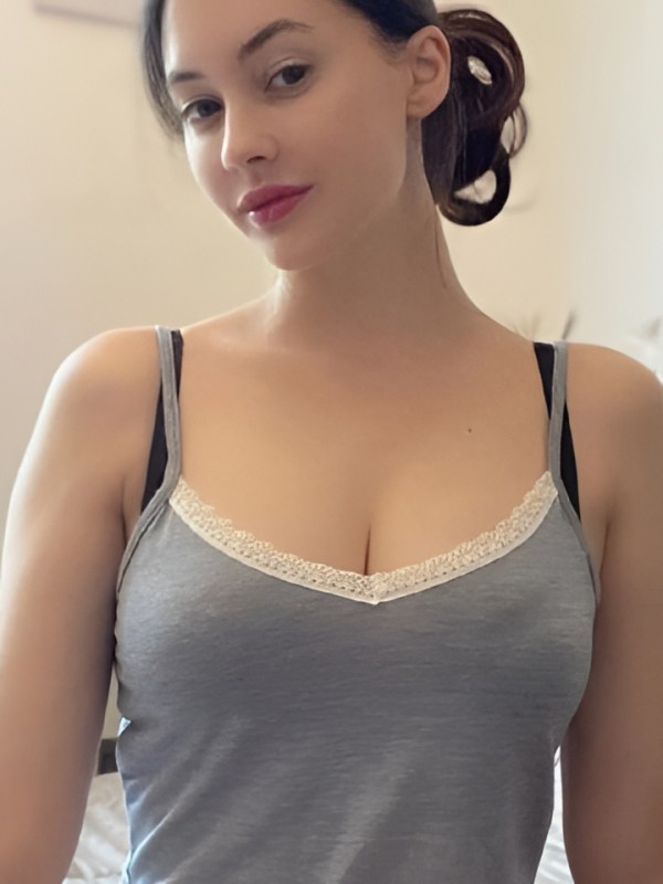 Эсмеральда привлекательная девушка из Горячий ключ цена от 5000 руб