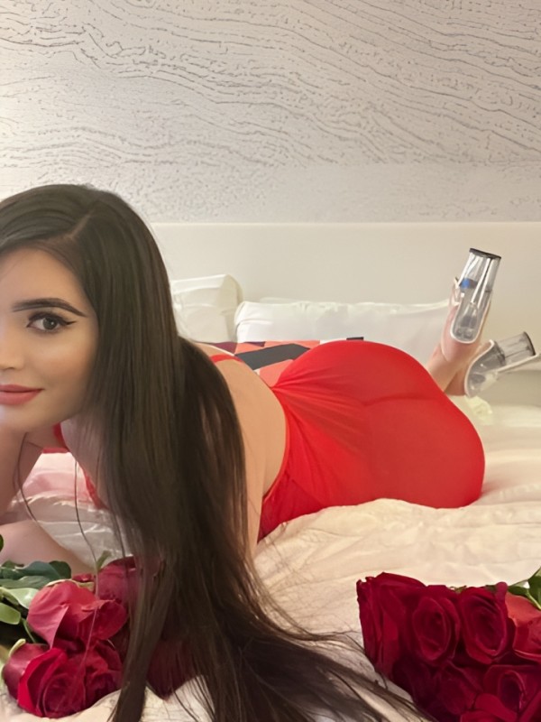 Регина привлекательная девушка из Горячий ключ цена от 3000 руб