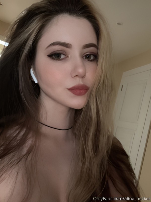 Света привлекательная девушка из Горячий ключ цена от 3000 руб