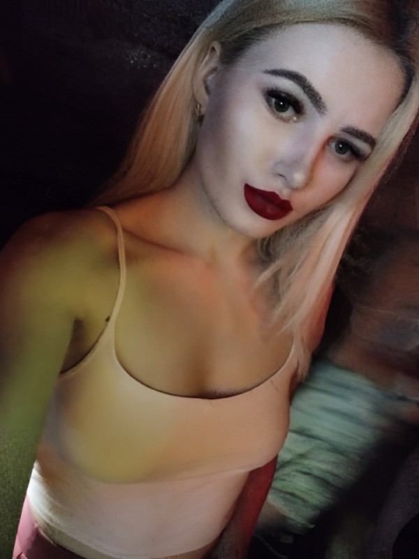 Светлана привлекательная девушка из Горячий ключ цена от 1500 руб