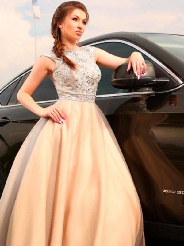 Люда привлекательная девушка из Горячий ключ цена от 3500 руб