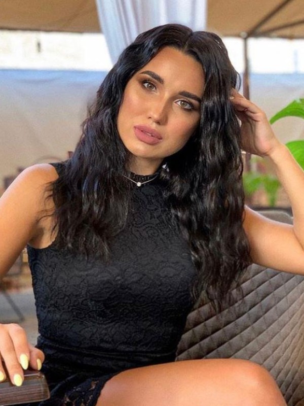 🎥 Тони привлекательная девушка из Горячий ключ цена от 5000 руб