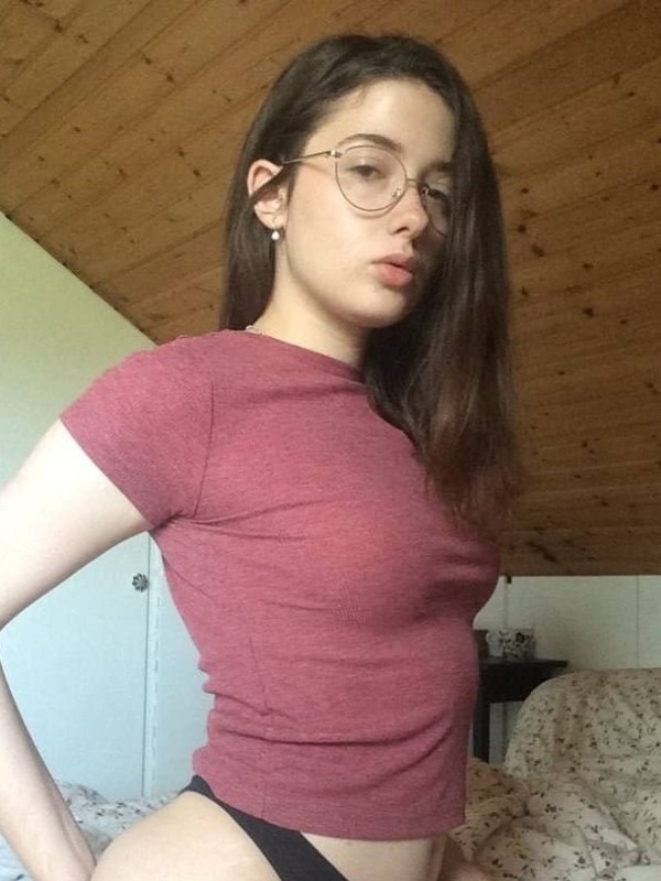 Лика привлекательная девушка из Горячий ключ цена от 3500 руб